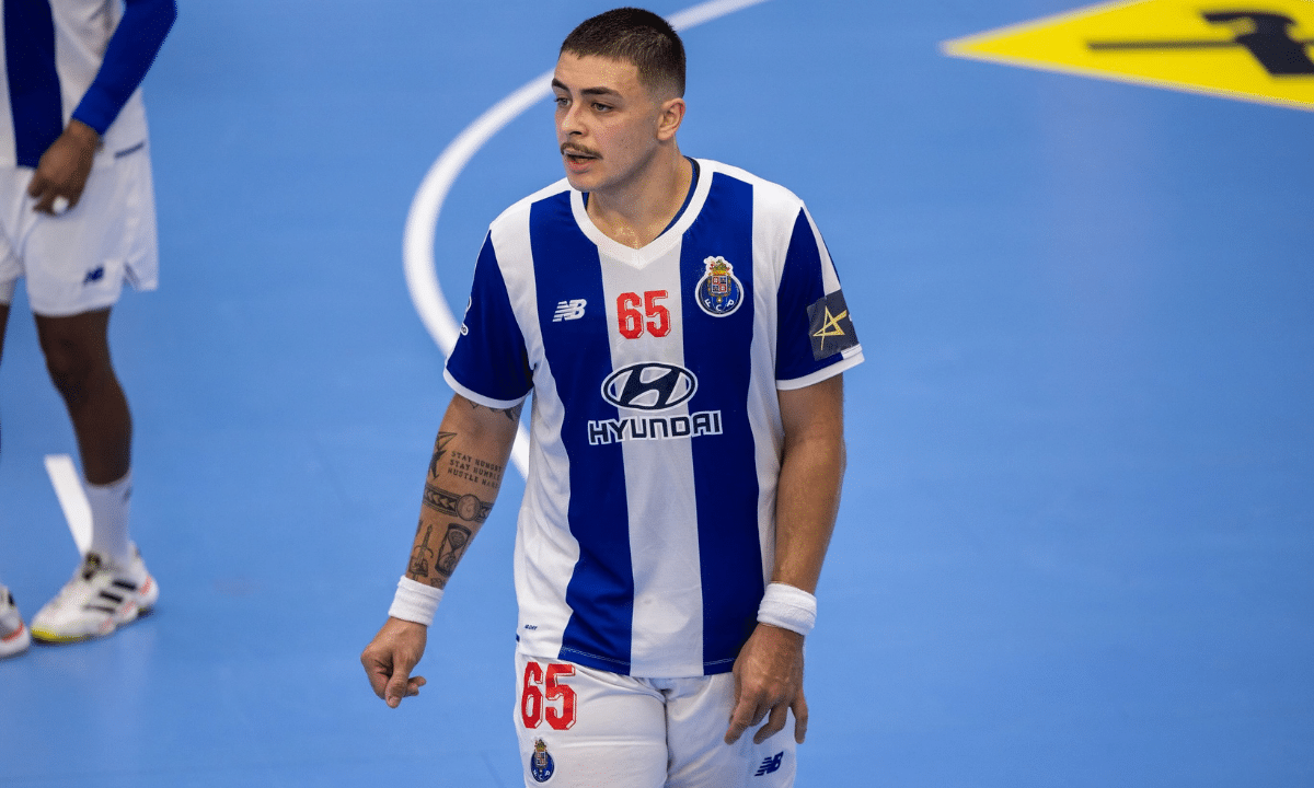 Guilherme Borges venceu duelo brasileiro com a camisa do Porto (Foto: Instagram @ehfcl)