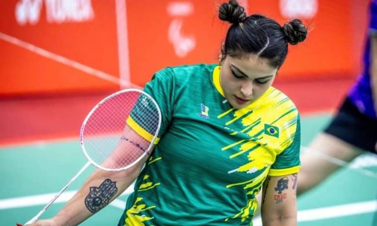 Edwarda Oliveira garantiu a única vitória do Brasil no segundo dia de Campeonato Mundial de Parabadminton