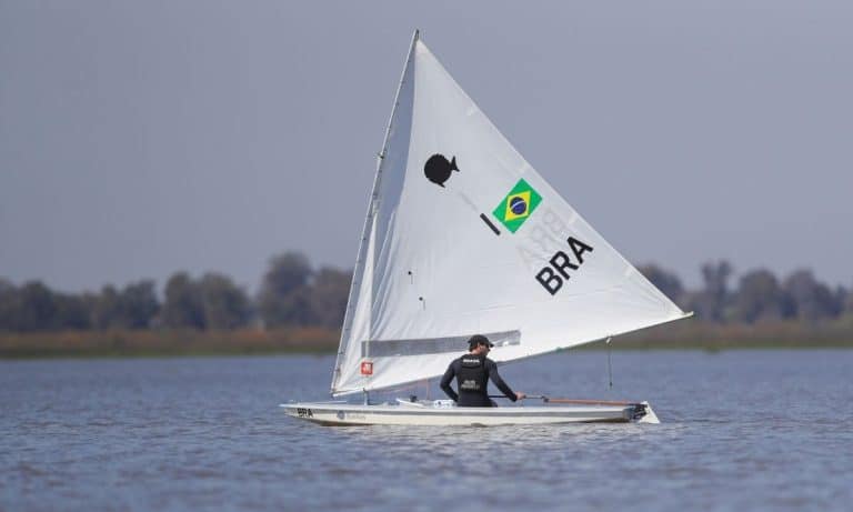 Brasil começa primeiro dia na Vela com segundo lugar no ILCA 7 e sétimo no Sunfish nos Jogos Sul-Americanos de Santa Fé 2026