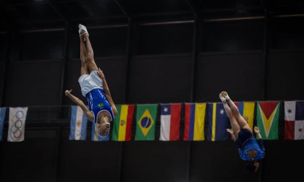 Vinícius Celestino e Camilla Lopes são campeões do sincronizado misto nos Jogos Sul-Americanos