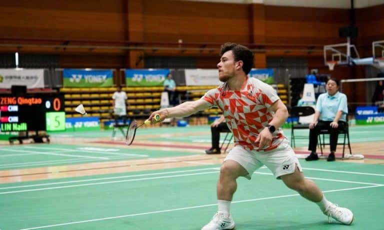 Kauana garante bronze e Vitor Tavares avança para a final na categoria SH6 do Campeonato Internacional de Parabadminton, na China