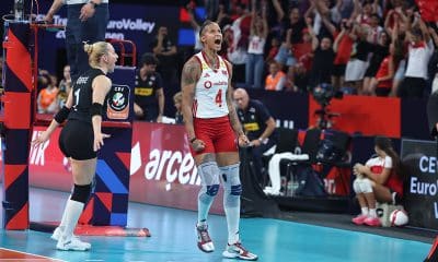 Na imagem, Melissa Vargas, que foi a MVP do Europeu, comemorando ponto da seleção turca.