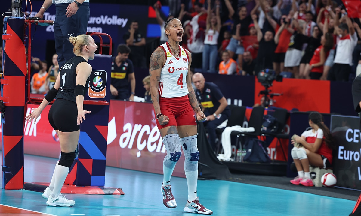 Seleção turca vira diante da Itália, garante Bi europeu e vaga olímpica
