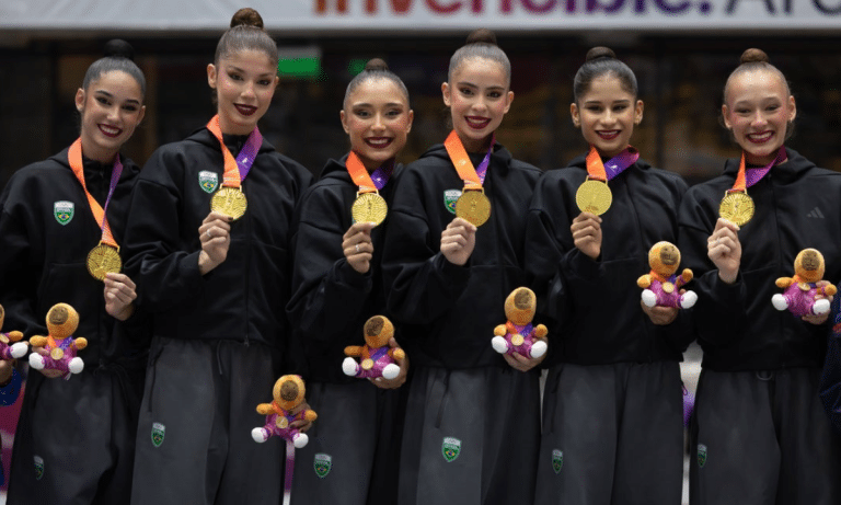 Cerimonia de premiação da Ginástica Rítmica por equipe, no Parque Independência, em Rosário. A equipe brasileira conquista a medalha de ouro na competição.Foto: Jonne Roriz/COB
