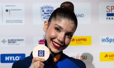 Duda Arakaki com a medalha no Campeonato Mundial em Frankfurt 2026