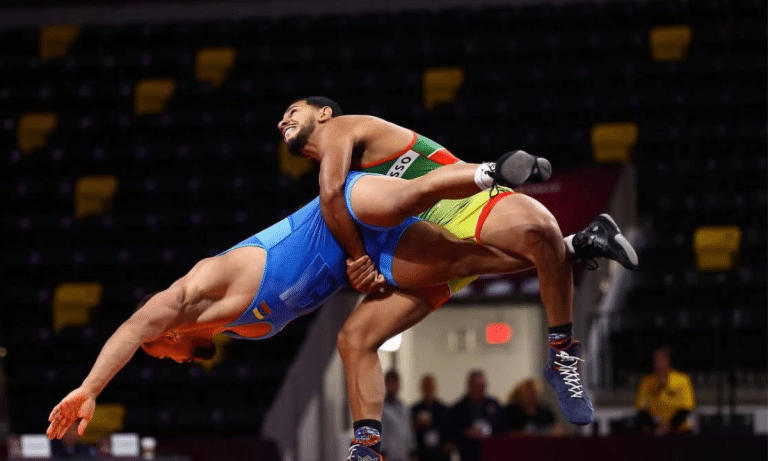 Joilson cai na semifinal e reencontra venezuelano na disputa pelo bronze