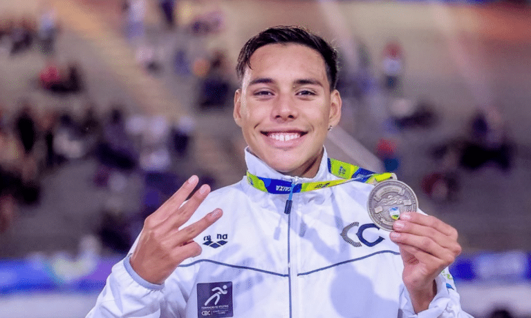 Arthur Aguiar fez história no Mundial e é promessa das águas abertas