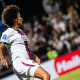 Yaya em partida pelo PSG